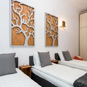 Oasis By Cozyplace Apartment